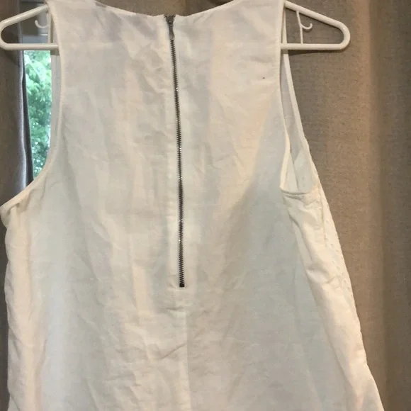 Banana Republic white sleeveless top size M - Picture 2 of 7